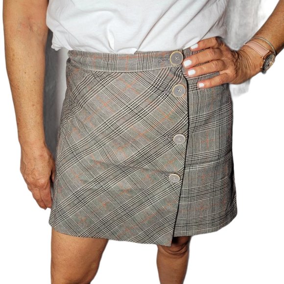 ZARA Basic Plaid mini skirt - Picture 2 of 9